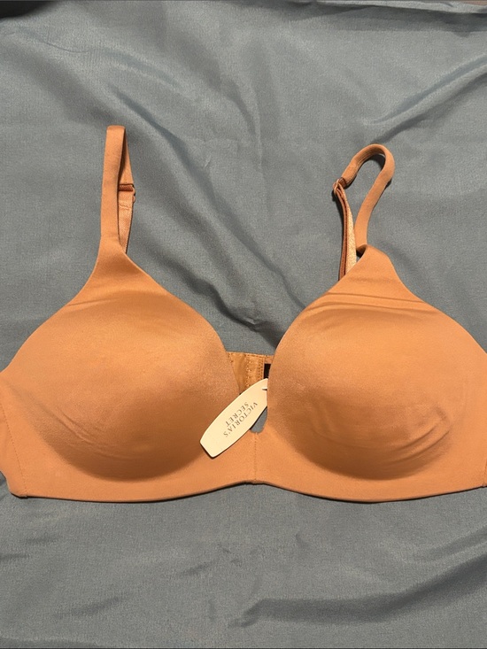 Victoria's Secret Other - NWT Victoria’s Secret Body By Victoria IPEX No Wire Bra Sz 36B